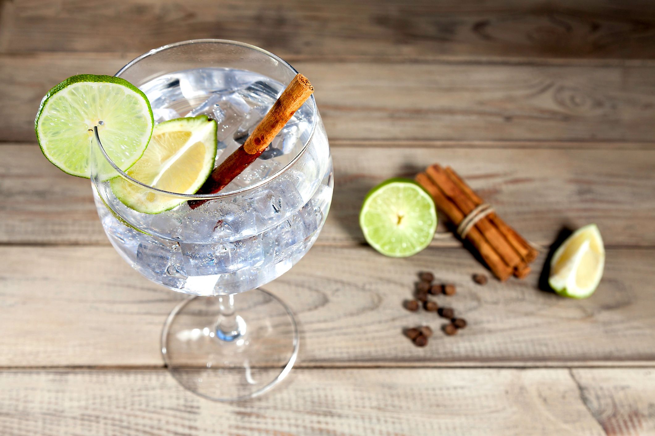 Luxury gin glassware